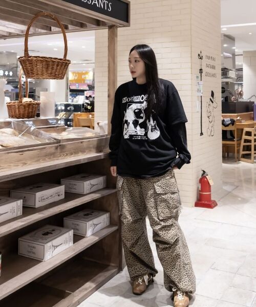 MOZMOZ(モズモズ)の「コミックガール オーバーサイズ 半袖Tシャツ ホワイト(Tシャツ/カットソー・レディース・その他・XXL/XL/M)」の13枚目の写真