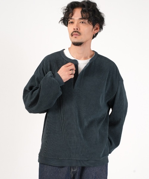 revertical(リバーティカル)の「revertical(リバーティカル)コーデュロイヘンリーネックロンT(Tシャツ/カットソー・メンズ・グレイッシュベージュ/ワイン/チャコール/ネイビー・L/M)」の17枚目の写真