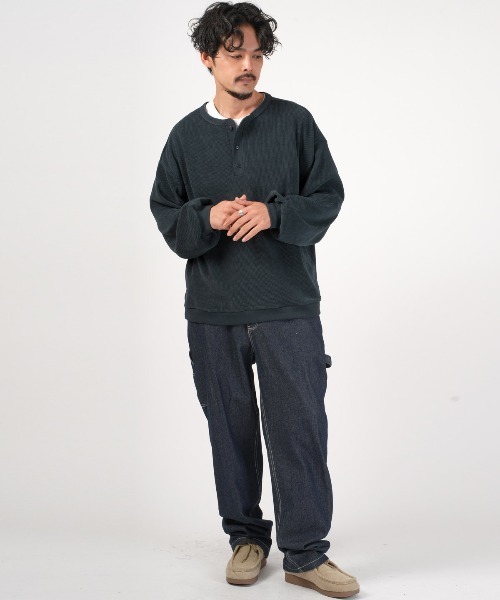 revertical(リバーティカル)の「revertical(リバーティカル)コーデュロイヘンリーネックロンT(Tシャツ/カットソー・メンズ・グレイッシュベージュ/ワイン/チャコール/ネイビー・L/M)」の18枚目の写真