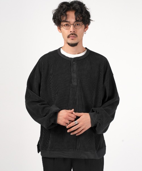 revertical(リバーティカル)の「revertical(リバーティカル)コーデュロイヘンリーネックロンT(Tシャツ/カットソー・メンズ・グレイッシュベージュ/ワイン/チャコール/ネイビー・L/M)」の19枚目の写真