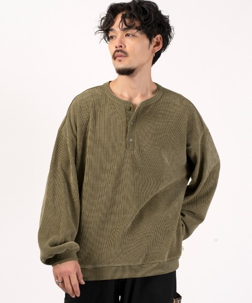 revertical(リバーティカル)の「revertical(リバーティカル)コーデュロイヘンリーネックロンT(Tシャツ/カットソー・メンズ・グレイッシュベージュ/ワイン/チャコール/ネイビー・L/M)」の22枚目の写真