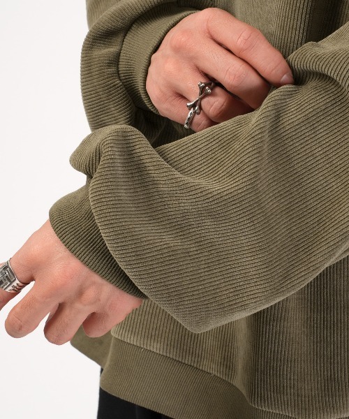 revertical(リバーティカル)の「revertical(リバーティカル)コーデュロイヘンリーネックロンT(Tシャツ/カットソー・メンズ・グレイッシュベージュ/ワイン/チャコール/ネイビー・L/M)」の10枚目の写真