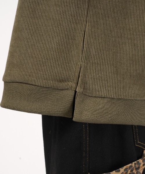 revertical(リバーティカル)の「revertical(リバーティカル)コーデュロイヘンリーネックロンT(Tシャツ/カットソー・メンズ・グレイッシュベージュ/ワイン/チャコール/ネイビー・L/M)」の12枚目の写真