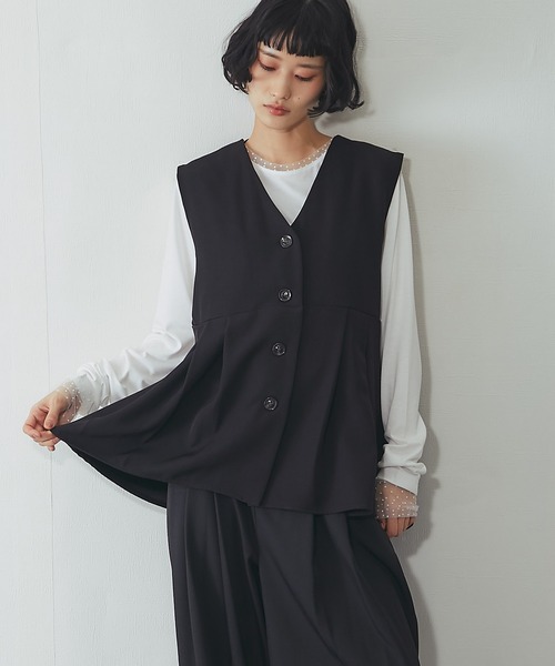 ANOTHER S（アナザーエス）の「【セットアップ対応】タック入りジレベスト（スーツベスト・レディース・ブラック/グレー/グレイッシュベージュ・FREE）」の2枚目の写真