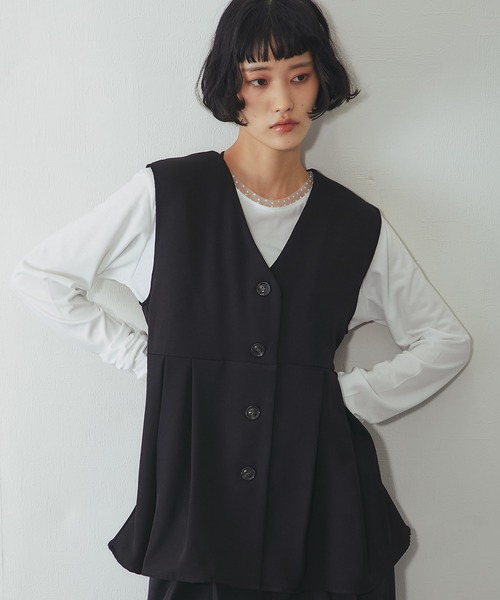 ANOTHER S（アナザーエス）の「【セットアップ対応】タック入りジレベスト（スーツベスト・レディース・ブラック/グレー/グレイッシュベージュ・FREE）」の16枚目の写真