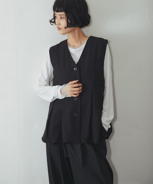 ANOTHER S（アナザーエス）の「【セットアップ対応】タック入りジレベスト（スーツベスト・レディース・ブラック/グレー/グレイッシュベージュ・FREE）」の13枚目の写真