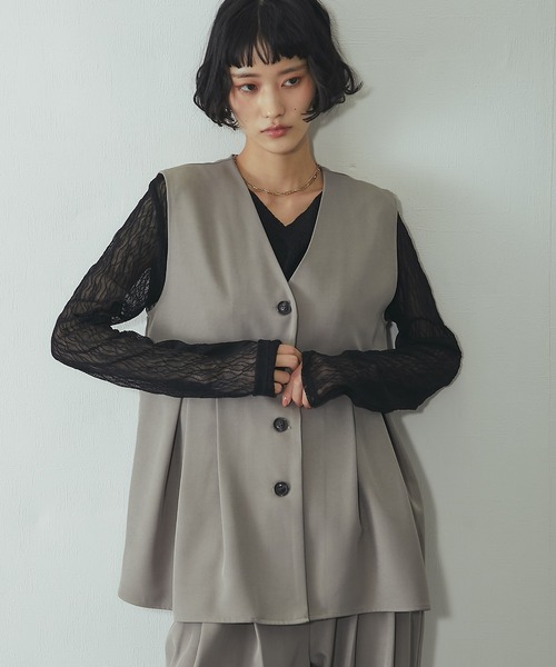 ANOTHER S（アナザーエス）の「【セットアップ対応】タック入りジレベスト（スーツベスト・レディース・ブラック/グレー/グレイッシュベージュ・FREE）」の10枚目の写真