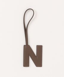 TAKA-Q（タカキュー）の「DRAW(ドロー) /ビーガンレザー イニシャルチャーム【N】大文字タイプ（チャーム）」