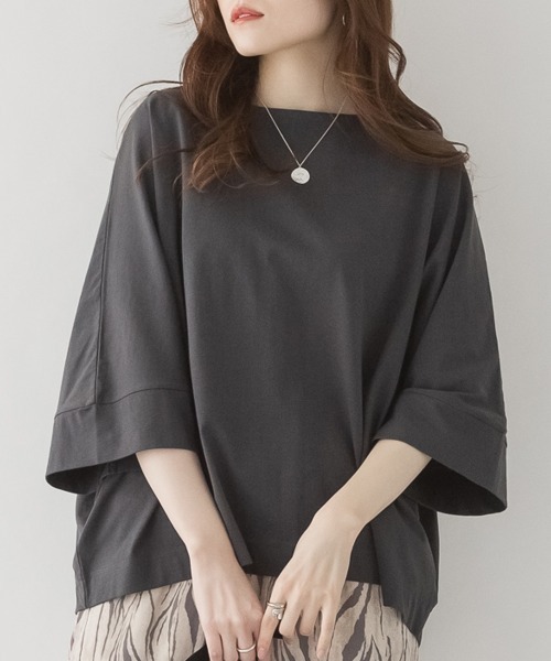 aity（アイティ）の「M-5L ボートネック ドルマンゆるTシャツ 夏服（Tシャツ/カットソー・レディース・ブラック/オフホワイト/チャコールグレー/グレイッシュベージュ・4L～5L/LL～3L/M～Ｌ）」の4枚目の写真