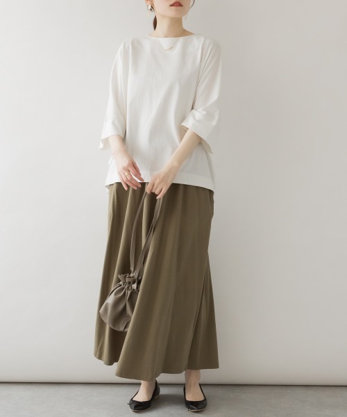 aity（アイティ）の「M-5L ボートネック ドルマンゆるTシャツ 夏服（Tシャツ/カットソー・レディース・ブラック/オフホワイト/チャコールグレー/グレイッシュベージュ・4L～5L/LL～3L/M～Ｌ）」の6枚目の写真