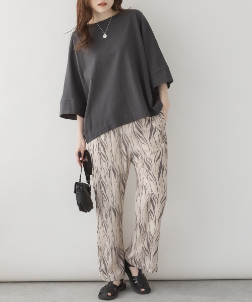 aity（アイティ）の「M-5L ボートネック ドルマンゆるTシャツ 夏服（Tシャツ/カットソー・レディース・ブラック/オフホワイト/チャコールグレー/グレイッシュベージュ・4L～5L/LL～3L/M～Ｌ）」の17枚目の写真
