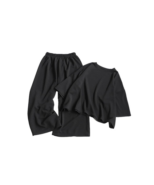 antiqua(アンティカ)の「速乾 ドルマン トップス ワイドパンツ セットアップ(Tシャツ/カットソー・レディース・ブラック/グレー・P/R)」の4枚目の写真