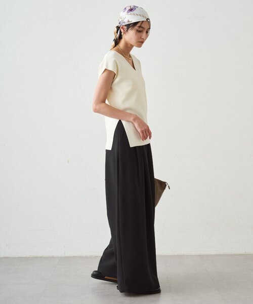 LOUNGEDRESS(ラウンジドレス)の「2WAYツヤニット(ニット/セーター・レディース・キャメル/ブラック/オフホワイト/オレンジ・FREE)」の10枚目の写真