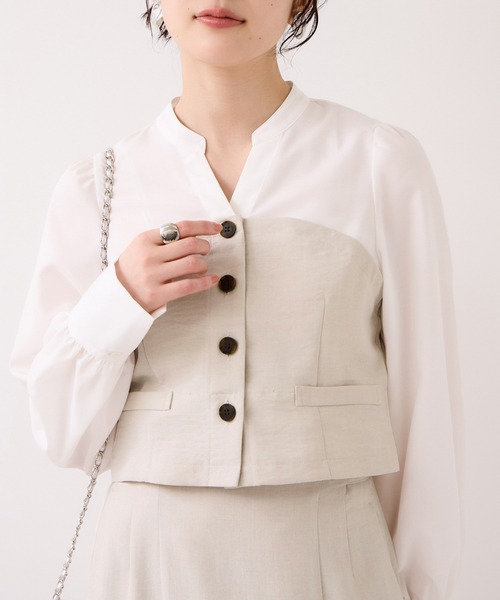 VIS（ビス）の「美easy前開きビスチェドッキングシャツ/イージーケア・接触冷感・セットアップ対応（シャツ/ブラウス・レディース・ブラック/キナリ/グレー・FREE）」の19枚目の写真