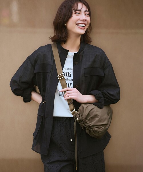 23区 S（ニジュウサンクチイサイサイズ）の「リネンミックスシアースラブ ミリタリー シャツジャケット（シャツ/ブラウス・レディース・カーキ系/ベージュ系/ブラック系・32）」の15枚目の写真