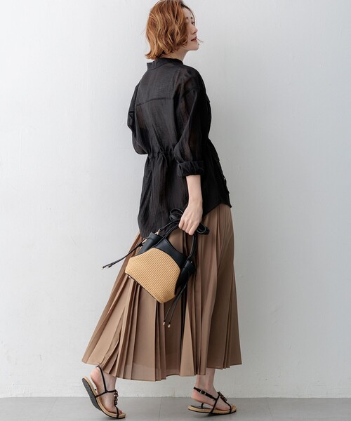 23区 S（ニジュウサンクチイサイサイズ）の「リネンミックスシアースラブ ミリタリー シャツジャケット（シャツ/ブラウス・レディース・カーキ系/ベージュ系/ブラック系・32）」の18枚目の写真