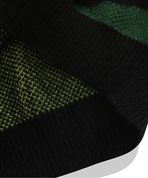 U:UME(ユーム)の「Green Abstract Motif Knit(ニット/セーター・メンズ・グリーン・MEDIUM)」の4枚目の写真