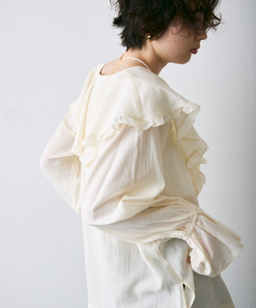 Trish（トリッシュ）の「ラッフルカラーフリルブラウス（シャツ/ブラウス・レディース・ブラック/ベージュ/ブラウン/ホワイト/ブルー・MEDIUM）」の11枚目の写真