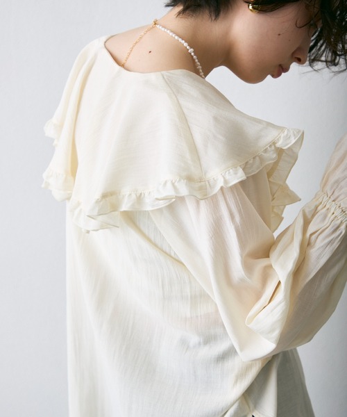 Trish（トリッシュ）の「ラッフルカラーフリルブラウス（シャツ/ブラウス・レディース・ブラック/ベージュ/ブラウン/ホワイト/ブルー・MEDIUM）」の13枚目の写真