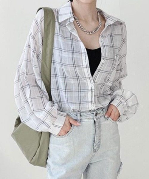 SallyLunn(サリーラン)の「シアーチェック柄オーバーシャツ(シャツ/ブラウス・レディース・ホワイト/ブラック・MEDIUM/LARGE)」の1枚目の写真