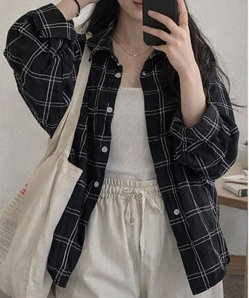SallyLunn(サリーラン)の「シアーチェック柄オーバーシャツ(シャツ/ブラウス・レディース・ホワイト/ブラック・MEDIUM/LARGE)」の6枚目の写真
