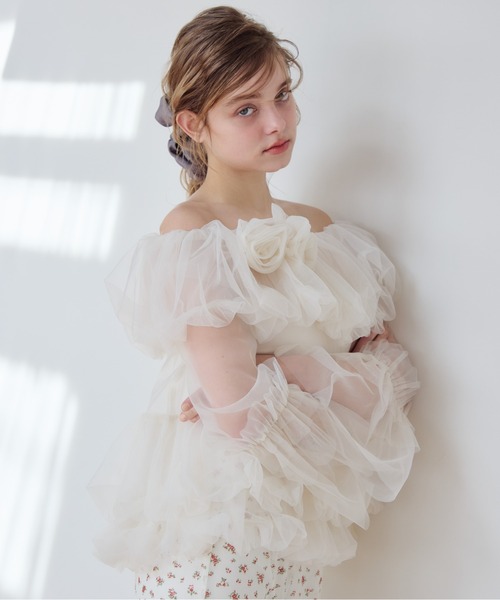 etre loin(エトルワン)の「Rose tulle off shoulder blouse(シャツ/ブラウス・レディース・ピンク/ホワイト/ブラック・M)」の4枚目の写真