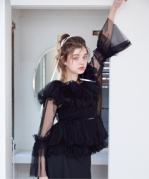 etre loin(エトルワン)の「Rose tulle off shoulder blouse(シャツ/ブラウス・レディース・ピンク/ホワイト/ブラック・M)」の6枚目の写真