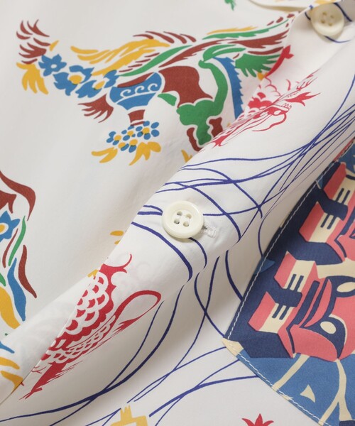 SUN SURF(サンサーフ)の「【別注】SUN SURF / クレイジー アロハシャツ 26SS(シャツ/ブラウス・メンズ・ホワイト/ブラック/ネイビー・XX-LARGE/X-LARGE/LARGE/MEDIUM/SMALL)」の11枚目の写真