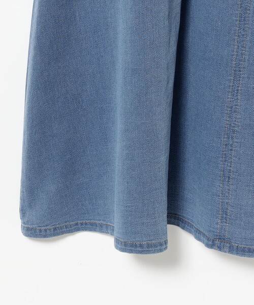 Demi-Luxe BEAMS（デミルクス ビームス）の「BAUM UND PFERDGARTEN / ALMINA デニム ドレス（ワンピース・レディース・ライトブルー・36/34）」の6枚目の写真