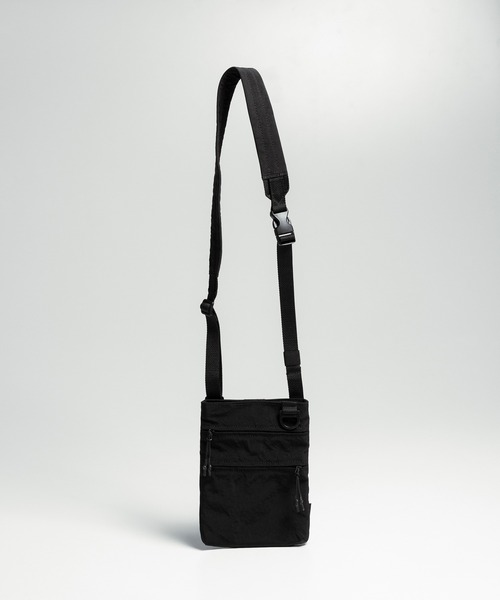 +phenix(プラスフェニックス)の「+phenix(プラスフェニックス) UTILITY SACOCHE / ユーティリティ サコッシュ(ショルダーバッグ・メンズ・ブラック/グレー・ONE SIZE)」の3枚目の写真