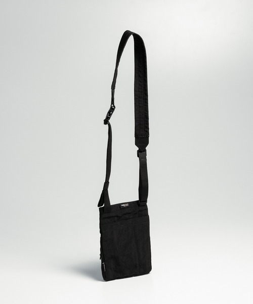 +phenix(プラスフェニックス)の「+phenix(プラスフェニックス) UTILITY SACOCHE / ユーティリティ サコッシュ(ショルダーバッグ・メンズ・ブラック/グレー・ONE SIZE)」の4枚目の写真