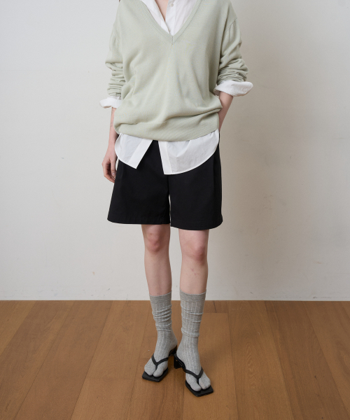 FROMWHERE（フロムウェア）の「ワンタックバックバンディングパンツ ブラック（その他パンツ・レディース・その他・FREE）」の2枚目の写真