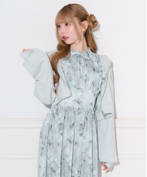 apres jour(アプレジュール)の「【UVカット】ダブルジップショートパーカー(パーカー・レディース・オフホワイト/ライトブルー/ブラック・X-LARGE/フリー)」の3枚目の写真