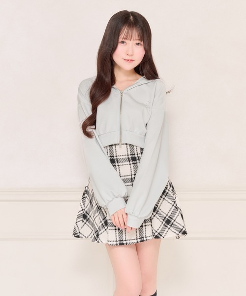 apres jour(アプレジュール)の「【UVカット】ダブルジップショートパーカー(パーカー・レディース・オフホワイト/ライトブルー/ブラック・X-LARGE/フリー)」の12枚目の写真