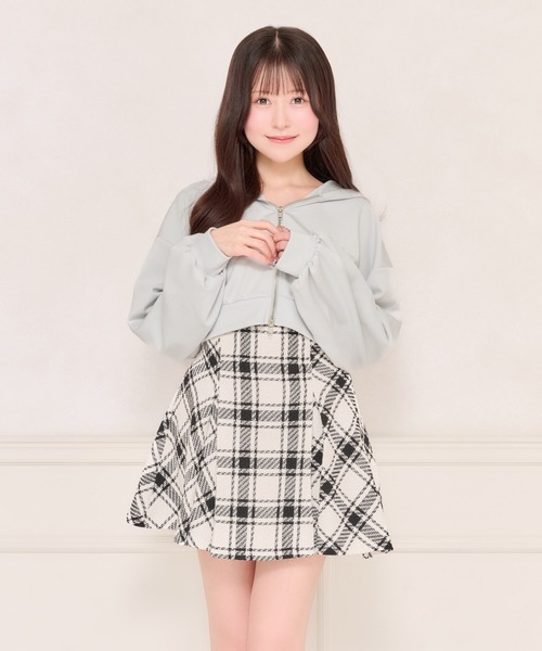 apres jour(アプレジュール)の「【UVカット】ダブルジップショートパーカー(パーカー・レディース・オフホワイト/ライトブルー/ブラック・X-LARGE/フリー)」の13枚目の写真