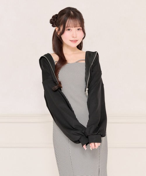 apres jour(アプレジュール)の「【UVカット】ダブルジップショートパーカー(パーカー・レディース・オフホワイト/ライトブルー/ブラック・X-LARGE/フリー)」の9枚目の写真