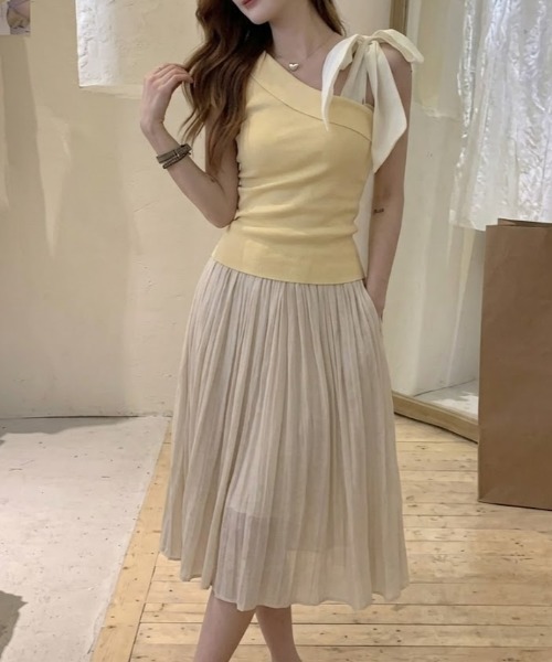SHEPP(シープ)の「【ワンショルダー】リボンストラップ アシンメトリー デザイントップス フレンチスリーブ(Tシャツ/カットソー・レディース・イエロー/ブラック/ホワイト/レッド・F)」の20枚目の写真