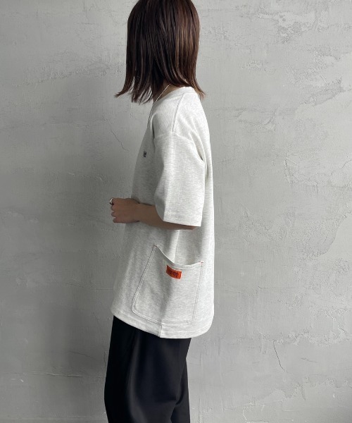 UNIVERSAL OVERALL（ユニバーサルオーバーオール）の「[UNIVERSAL OVERALL/ユニバーサルオーバーオール] 別注 ポンチカバーオールTシャツ（Tシャツ/カットソー・レディース・オフホワイト/ブラック/ライトグレー/チャコールグレー・L/M/S）」の14枚目の写真