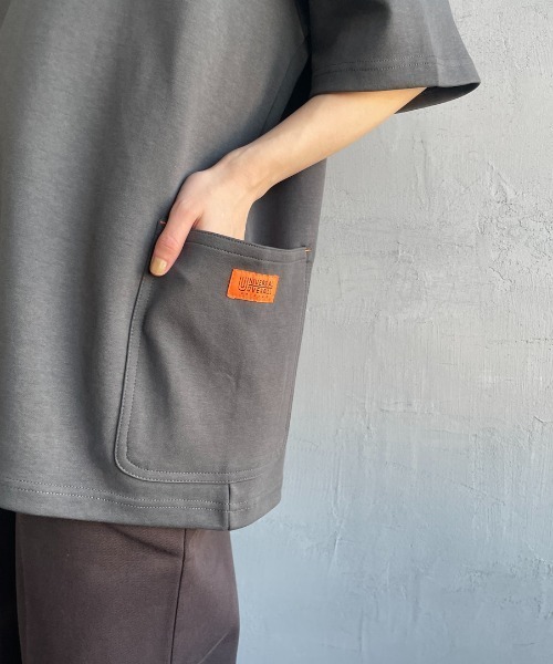 UNIVERSAL OVERALL（ユニバーサルオーバーオール）の「[UNIVERSAL OVERALL/ユニバーサルオーバーオール] 別注 ポンチカバーオールTシャツ（Tシャツ/カットソー・レディース・オフホワイト/ブラック/ライトグレー/チャコールグレー・L/M/S）」の12枚目の写真