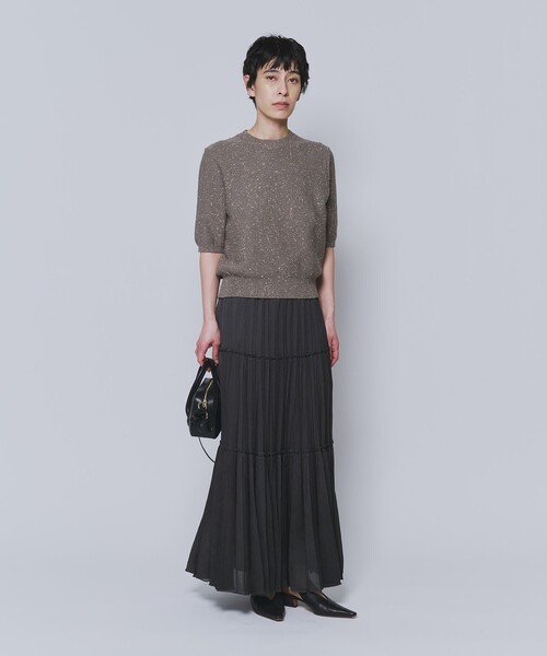 1er Arrondissement(プルミエアロンディスモン)の「楊柳サテンティアードプリーツスカート(スカート・レディース・グリーン系その他4/グレー系その他7/ベージュ・36/38)」の18枚目の写真