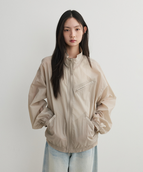 WMC（ダブリューエムシー）の「[UVプロテクション] 2WAYシアードスタンドネックジャケット_GREY（ナイロンジャケット・レディース・グレー・M/L/XL）」の5枚目の写真