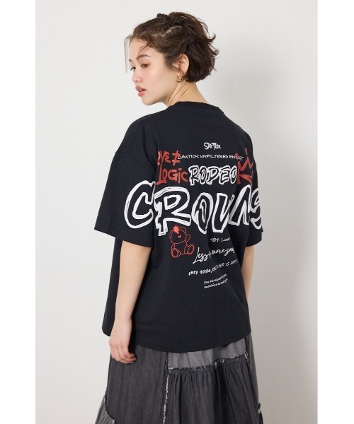 RODEO CROWNS WIDE BOWL(ロデオクラウンズワイドボウル)の「Graffiti プリントTシャツ(Tシャツ/カットソー・レディース・ブラック/カーキ/ピンク/オフホワイト・MEDIUM/LARGE)」の3枚目の写真