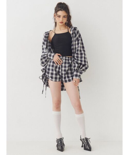 EVRIS(エヴリス)の「フーディーチェックオーバーサイズシャツ【セットアップ着用可能】 春服(シャツ/ブラウス・レディース・レッド/ブラック・FREE)」の8枚目の写真