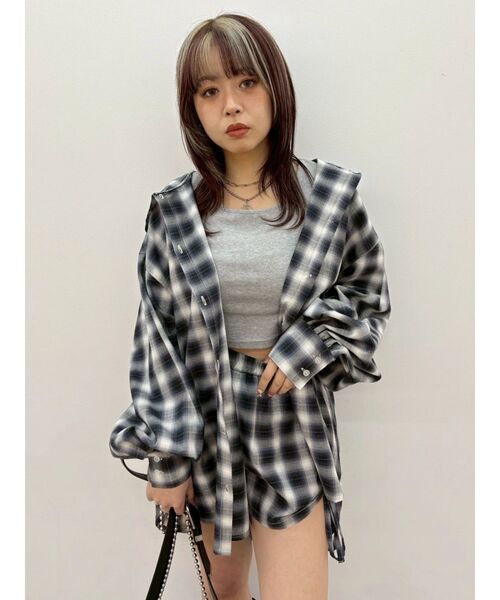 EVRIS(エヴリス)の「フーディーチェックオーバーサイズシャツ【セットアップ着用可能】 春服(シャツ/ブラウス・レディース・レッド/ブラック・FREE)」の11枚目の写真