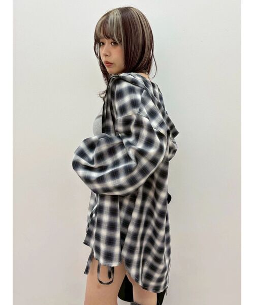 EVRIS(エヴリス)の「フーディーチェックオーバーサイズシャツ【セットアップ着用可能】 春服(シャツ/ブラウス・レディース・レッド/ブラック・FREE)」の12枚目の写真