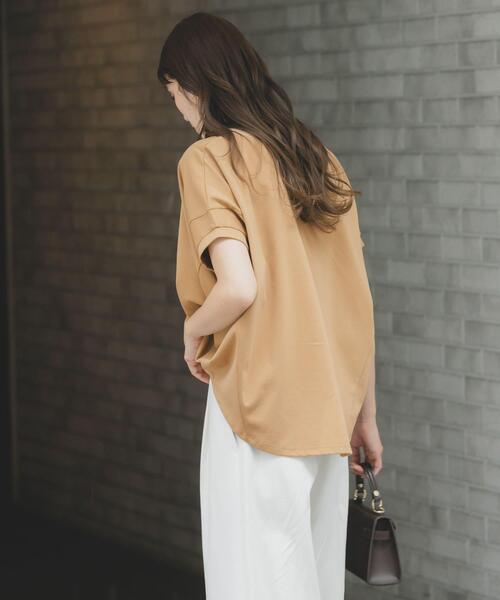 URBAN RESEARCH ROSSO WOMEN(アーバンリサーチ ロッソ)の「『WEB/一部店舗限定』UVカットドルマンスリーブプルオーバー(Tシャツ/カットソー・レディース・ブルー系その他/アイボリー/ブラウン/キャメル・FREE)」の7枚目の写真