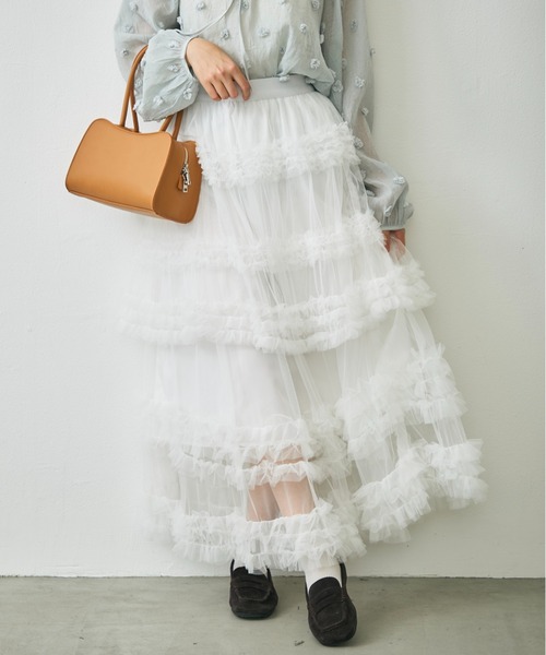Lunea(ルネア)の「チュールボリュームロングスカート / tulle volume long skirt(スカート・レディース・ホワイト/ブラック・FREE)」の1枚目の写真