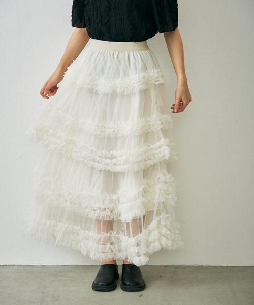Lunea(ルネア)の「チュールボリュームロングスカート / tulle volume long skirt(スカート・レディース・ホワイト/ブラック・FREE)」の4枚目の写真