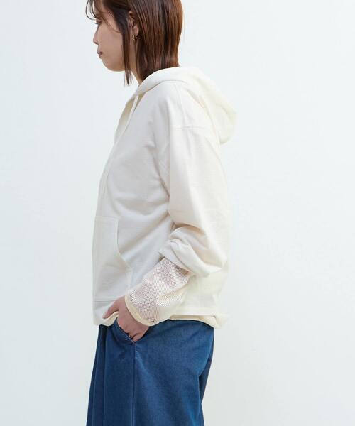 CONVERSE TOKYO(コンバーストウキョウ)の「SHEER JACQUARD MEXICAN HOODIE(Tシャツ/カットソー・レディース・ブラウン/ブラック/オフホワイト・FREE)」の6枚目の写真