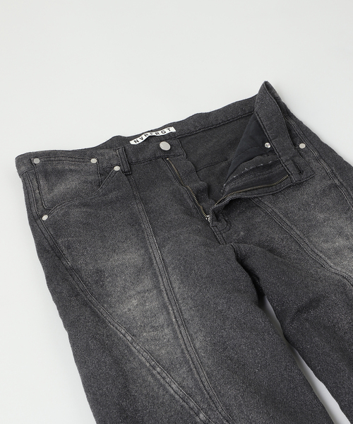 NVRFRGT（ネヴァーフォーゲット）の「NVRFRGT / ネヴァーフォーゲット GLITTER TWILL 3D TWISTED JORTS（デニムパンツ・メンズ・ブラック系その他・3/2）」の6枚目の写真